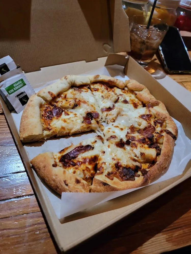 Bar B Que Pizza
